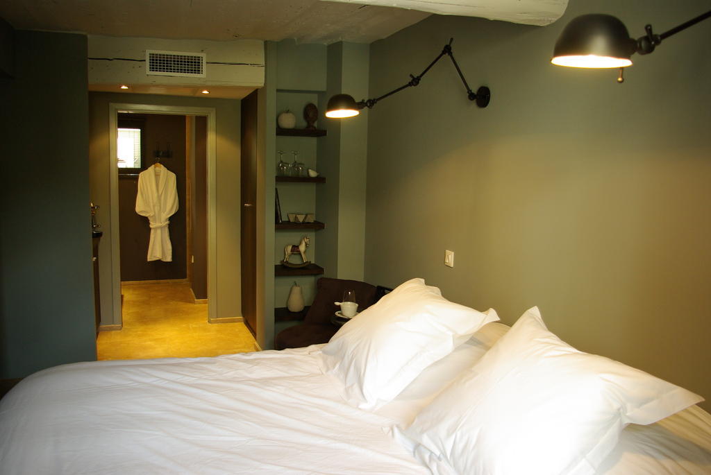Les Chambres de l'Oustalet Gigondas Chambre photo