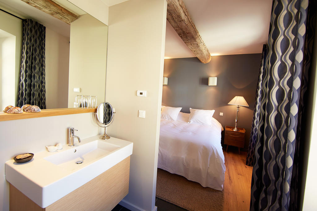 Les Chambres de l'Oustalet Gigondas Chambre photo