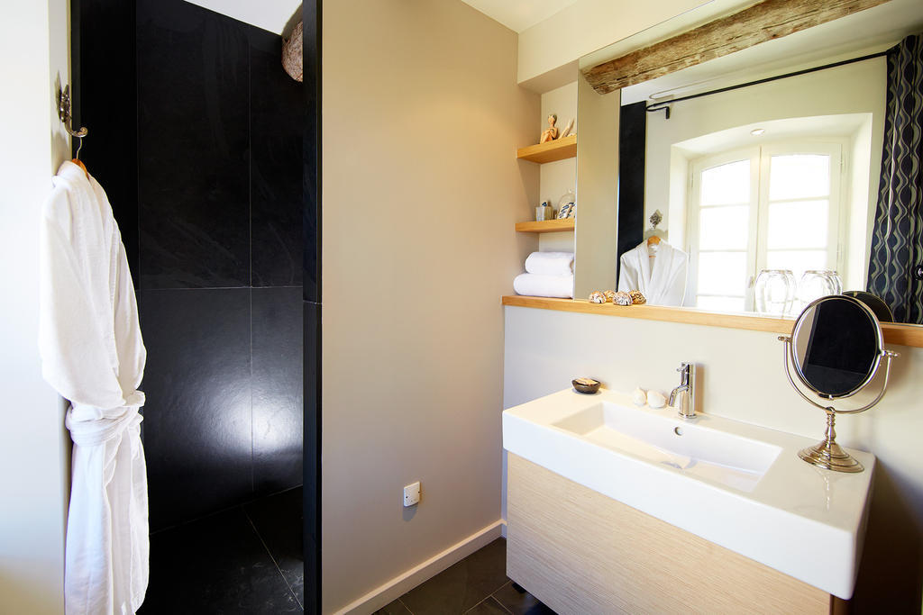 Les Chambres de l'Oustalet Gigondas Chambre photo