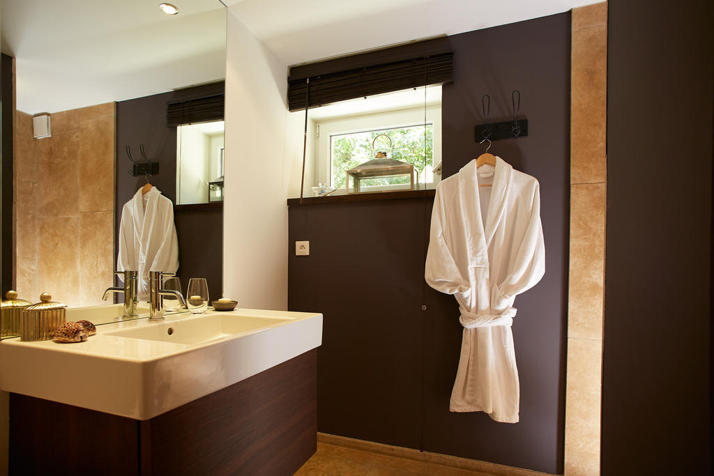 Les Chambres de l'Oustalet Gigondas Chambre photo